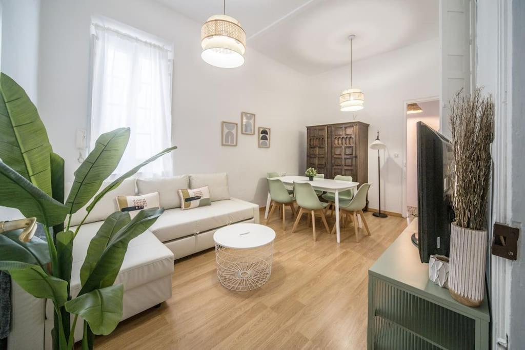 Apartment Mosaic Giralda Севиля Екстериор снимка