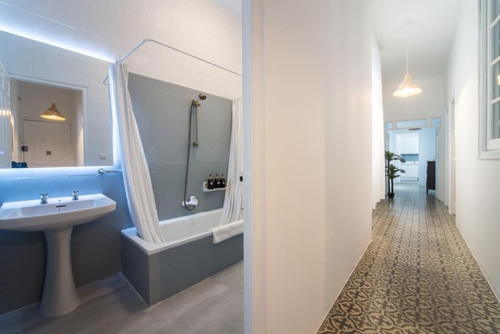 Apartment Mosaic Giralda Севиля Екстериор снимка